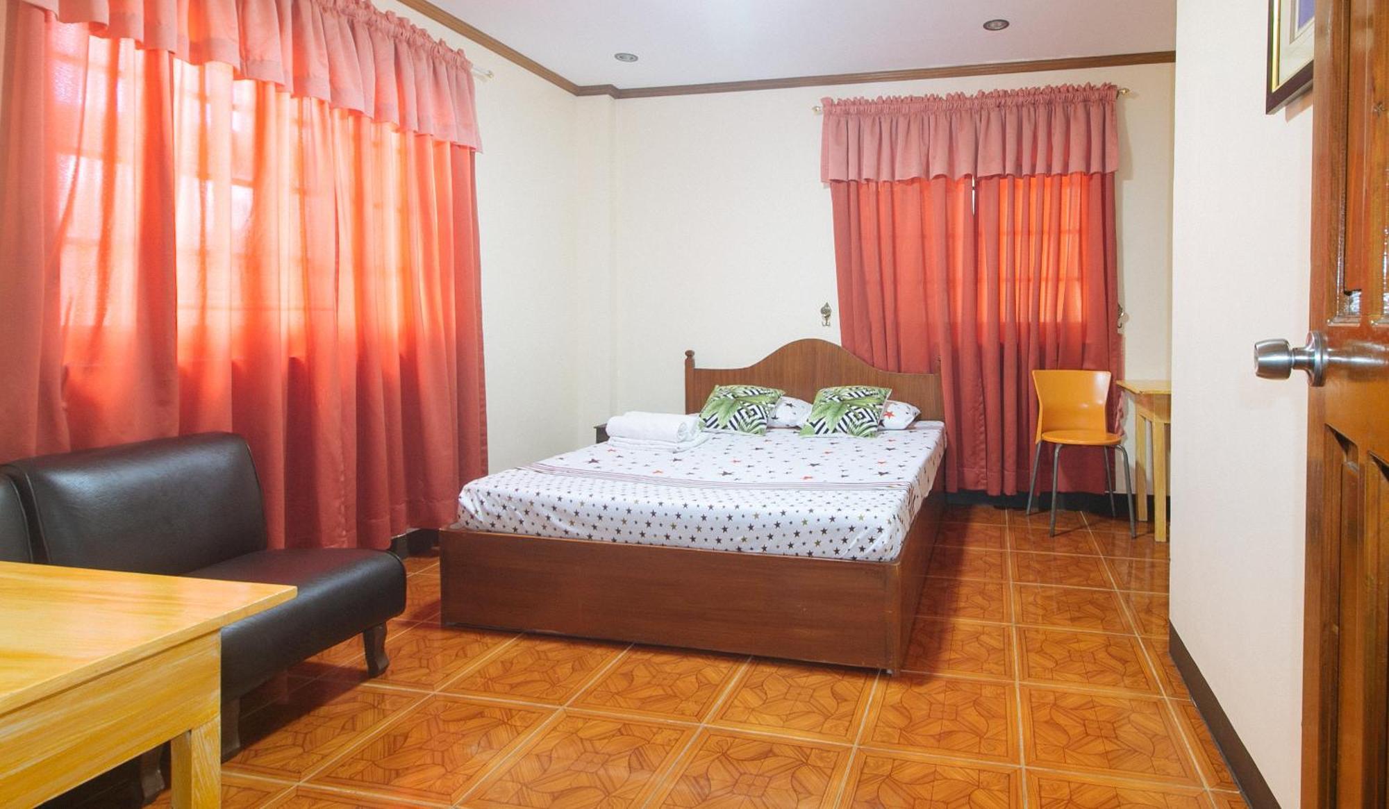 Lauriens Hotel Tagaytay Tagaytay City Exterior foto